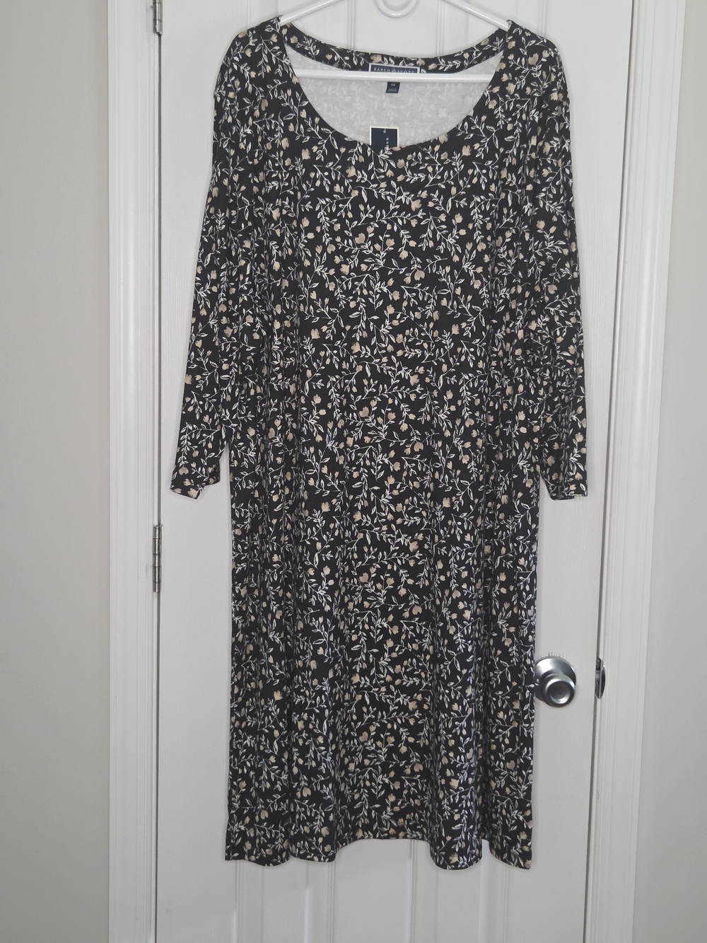 Karen Scott Black Midi Dress with Ivory Leaf Print